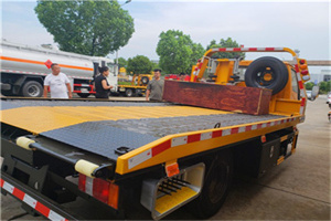 元阳附近拖车电话号码服务